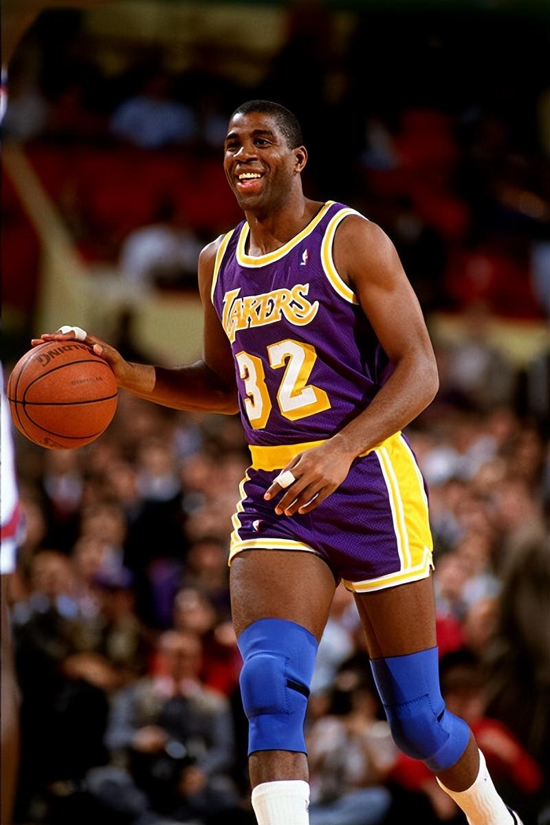 九游娱乐包含洛杉矶湖人今晚状态回暖穆雷赛事官方发布高光表现新规，现场解说直呼：洛杉矶快船围绕意甲更衣室发声的词条